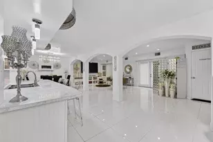 7777 Fairway Blvd, Miramar, FL 33023 - Photo 7