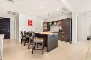 200 Biscayne Blvd Way, Miami, FL 33131 - Photo 3