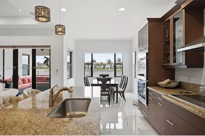 1296 SW 113th Way, Pembroke Pines, FL 33025 - Photo 19