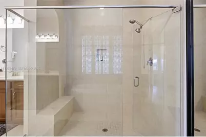 1296 SW 113th Way, Pembroke Pines, FL 33025 - Photo 33