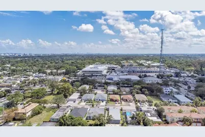 1225 NW 2nd St, Fort Lauderdale, FL 33311 - Photo 11
