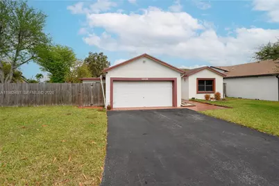 13329 SW 113th Pl, Miami, FL 33176 - Photo 1