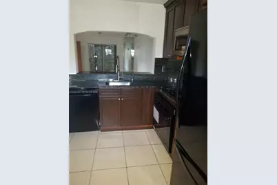 426 NE 210th Cir Ter #101-2, Miami, FL 33179 - Photo 5