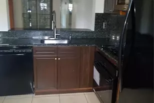 426 NE 210th Cir Terrace, Miami, FL 33179 - Photo 5