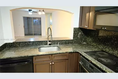426 NE 210th Cir Ter #101-2, Miami, FL 33179 - Photo 21