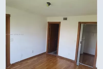 426 NE 210th Cir Ter #101-2, Miami, FL 33179 - Photo 3