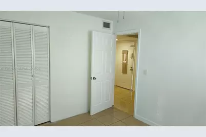 426 NE 210th Cir Ter #101-2, Miami, FL 33179 - Photo 15