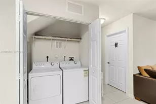 22401 SW 88th Pl, Cutler Bay, FL 33190 - Photo 13