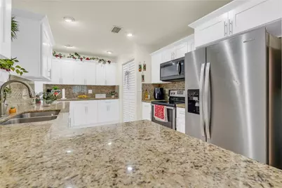 12691 SW 190th St, Miami, FL 33177 - Photo 5