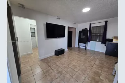 704 SW 2nd Ave, Dania Beach, FL 33004 - Photo 7