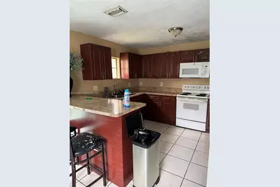 1320 NW 7th Ct, Florida City, FL 33034 - Photo 5
