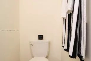 3280 W 92nd Pl, Hialeah, FL 33018 - Photo 15