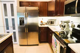 3280 W 92nd Pl, Hialeah, FL 33018 - Photo 11