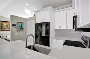 6405 SW 152nd Cir Pl, Miami, FL 33193 - Photo 3