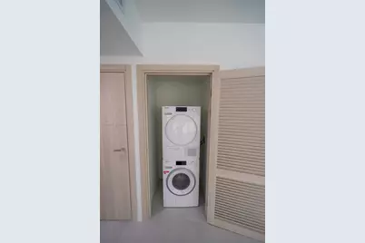 1000 Brickell Plaza #3106, Miami, FL 33131 - Photo 11