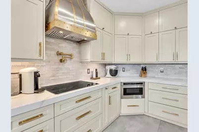 774 Heritage Dr, Weston, FL 33326 - Photo 13