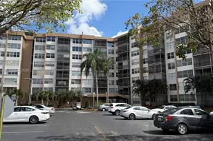 1200 St Charles Pl, Pembroke Pines, FL 33026 - Photo 3