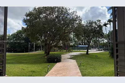 1200 Saint Charles Pl #420, Pembroke Pines, FL 33026 - Photo 27