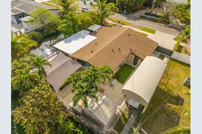 2485 NE 214th St, Miami, FL 33180 - Photo 55