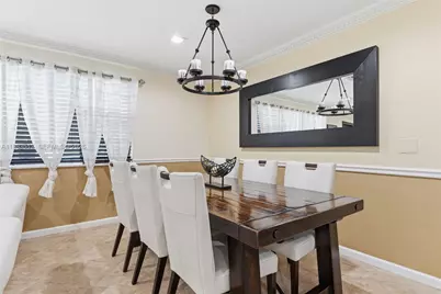 2485 NE 214th St, Miami, FL 33180 - Photo 17