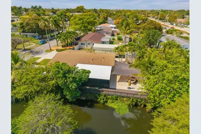 2485 NE 214th St, Miami, FL 33180 - Photo 57