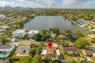 2485 NE 214th St, Miami, FL 33180 - Photo 1