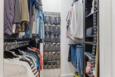 2485 NE 214th St, Miami, FL 33180 - Photo 21