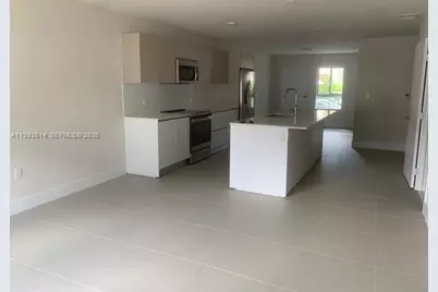 2555 NE 193rd St #2108, Miami, FL 33180 - Photo 5