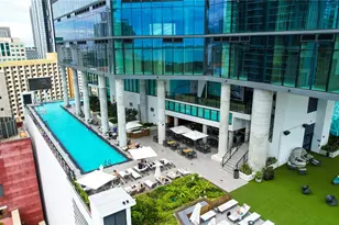 398 NE 5th St, Miami, FL 33132 - Photo 15