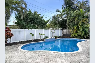 1772 NW 39th St, Oakland Park, FL 33309 - Photo 27