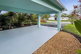 1772 NW 39th St, Oakland Park, FL 33309 - Photo 7