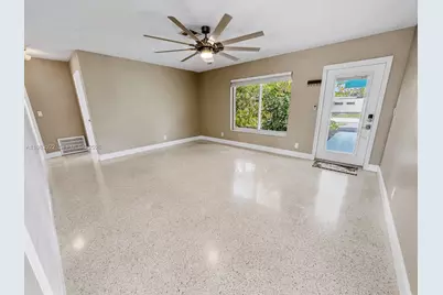 1772 NW 39th St, Oakland Park, FL 33309 - Photo 9