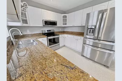 1772 NW 39th St, Oakland Park, FL 33309 - Photo 17