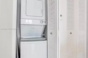 481 NE 29th St, Miami, FL 33137 - Photo 21