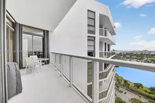 20281 E Country Club Dr, Aventura, FL 33180 - Photo 3