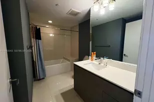 460 NE 28th St, Miami, FL 33137 - Photo 25