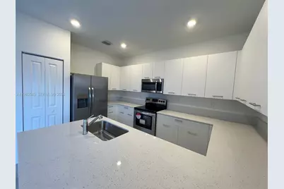 2383 NW 122nd Ter #2383, Miami, FL 33167 - Photo 5