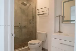 9165 Fontainebleau Blvd, Miami, FL 33172 - Photo 5