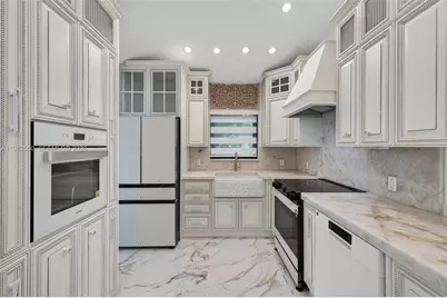 941 NE 119th St, Biscayne Park, FL 33161 - Photo 15