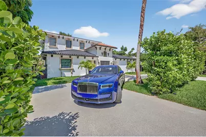 941 NE 119th St, Biscayne Park, FL 33161 - Photo 3