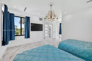 941 NE 119th St, Biscayne Park, FL 33161 - Photo 59