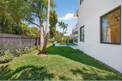 941 NE 119th St, Biscayne Park, FL 33161 - Photo 95