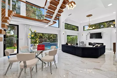 941 NE 119th St, Biscayne Park, FL 33161 - Photo 23