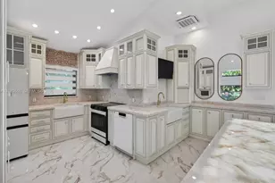 941 NE 119th St, Biscayne Park, FL 33161 - Photo 17