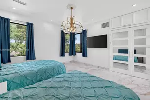 941 NE 119th St, Biscayne Park, FL 33161 - Photo 57