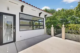 941 NE 119th St, Biscayne Park, FL 33161 - Photo 51