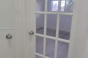 455 Golden Isles Dr, Hallandale Beach, FL 33009 - Photo 21