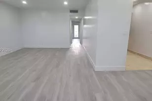 455 Golden Isles Dr, Hallandale Beach, FL 33009 - Photo 5