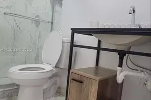 455 Golden Isles Dr, Hallandale Beach, FL 33009 - Photo 11