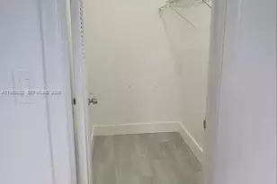 455 Golden Isles Dr, Hallandale Beach, FL 33009 - Photo 17